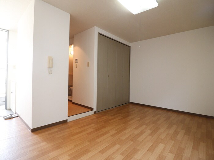 物件内観写真6　(居室)