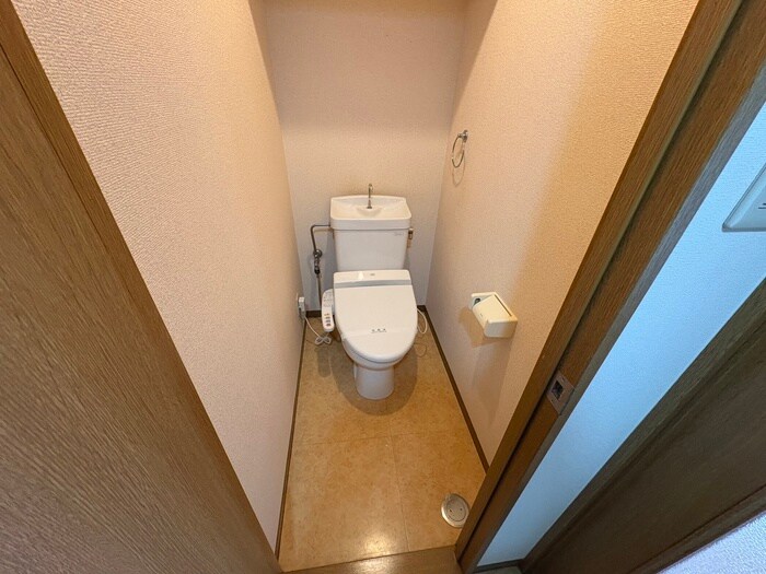 物件内観写真15　(トイレ)