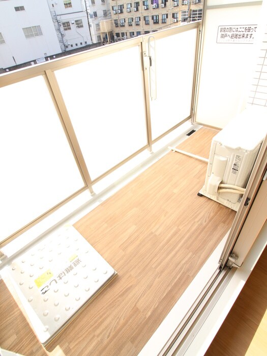 物件内観写真16　(ベランダ・バルコニー)