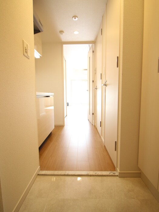 物件内観写真17　(廊下)