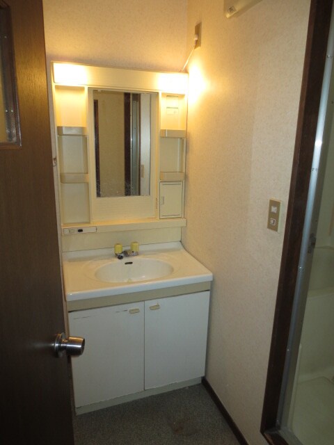 物件内観写真13　(洗面)