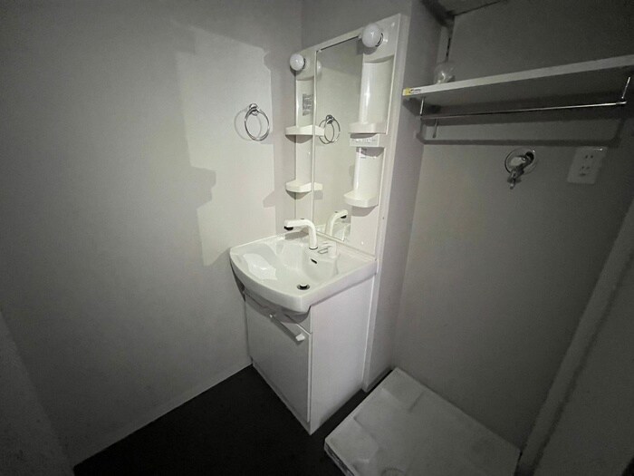 物件内観写真11　(洗面)