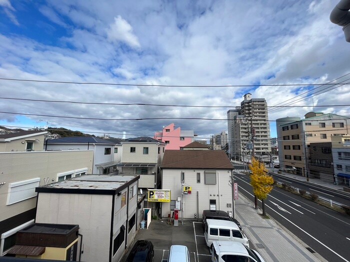 物件内観写真17　(室内からの展望)