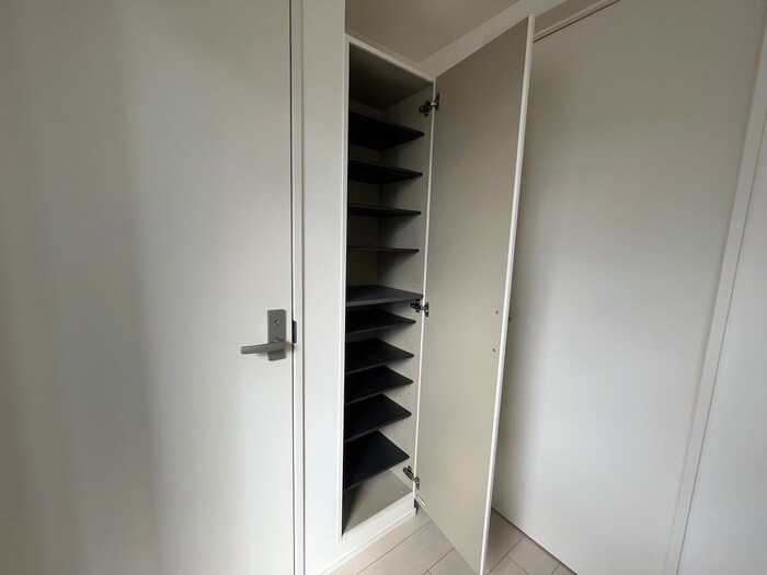 物件内観写真20　(靴箱)