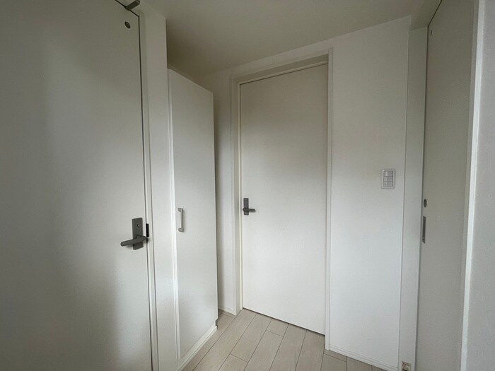 物件内観写真21　(廊下)