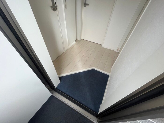 物件内観写真22　(玄関)