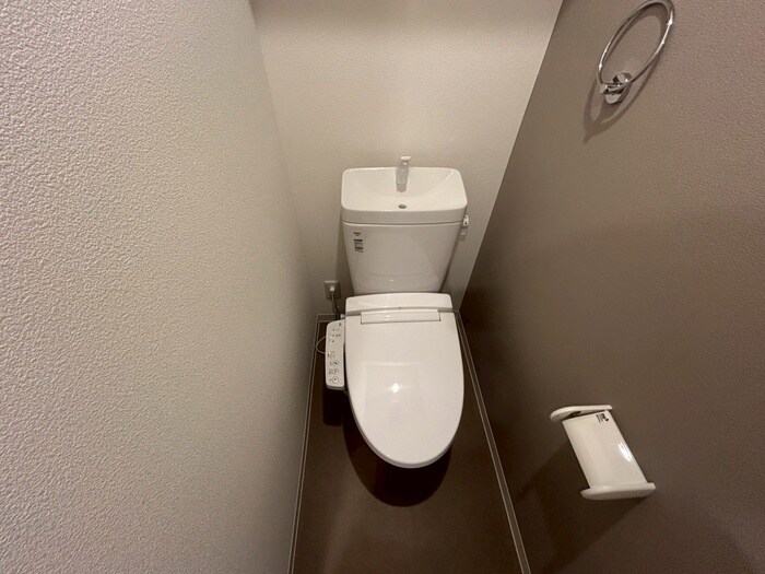 物件内観写真11　(トイレ)