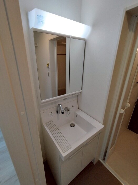 物件内観写真12　(洗面)