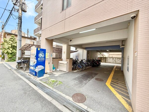 駐輪場