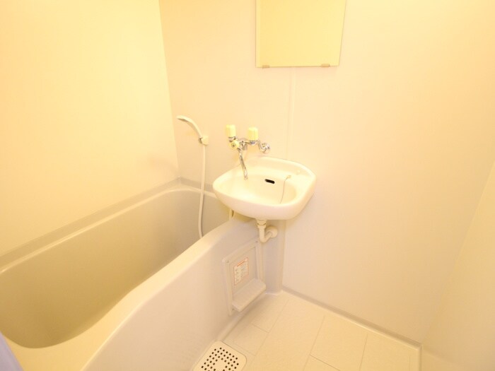 物件内観写真12　(バス／シャワールーム等)