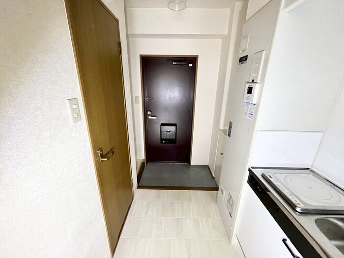 物件内観写真17　(玄関)