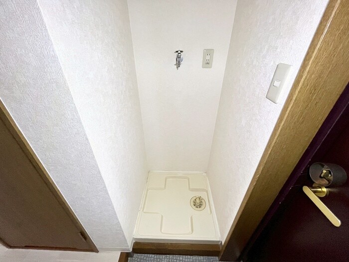 物件内観写真20　(洗濯機置場)