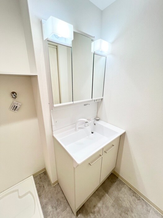 物件内観写真8　(洗面)