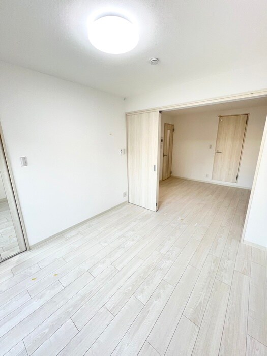 物件内観写真18　(居室)