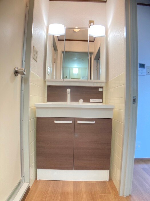 物件内観写真13　(洗面)