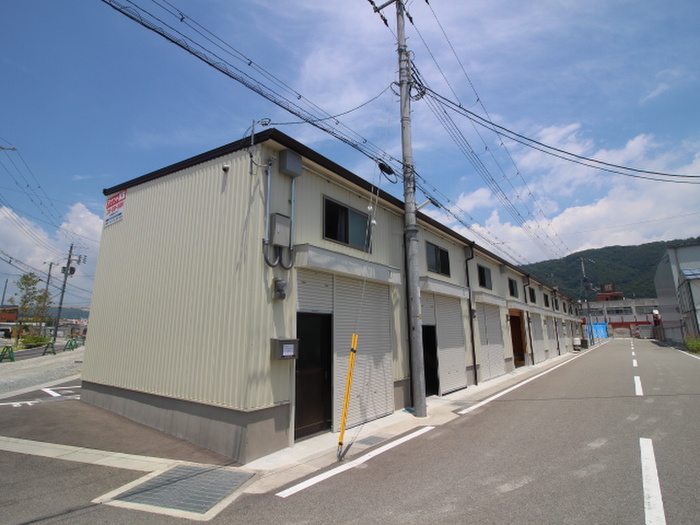 山下賃貸倉庫（南棟）