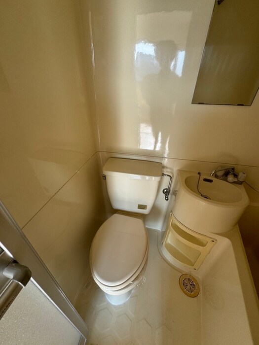 物件内観写真12　(トイレ)