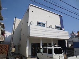 ｱｳﾞｪﾆｰﾙ千里山Ⅲ号館外観写真