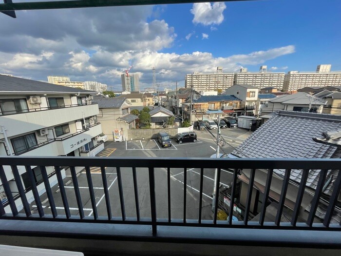 物件内観写真22　(室内からの展望)