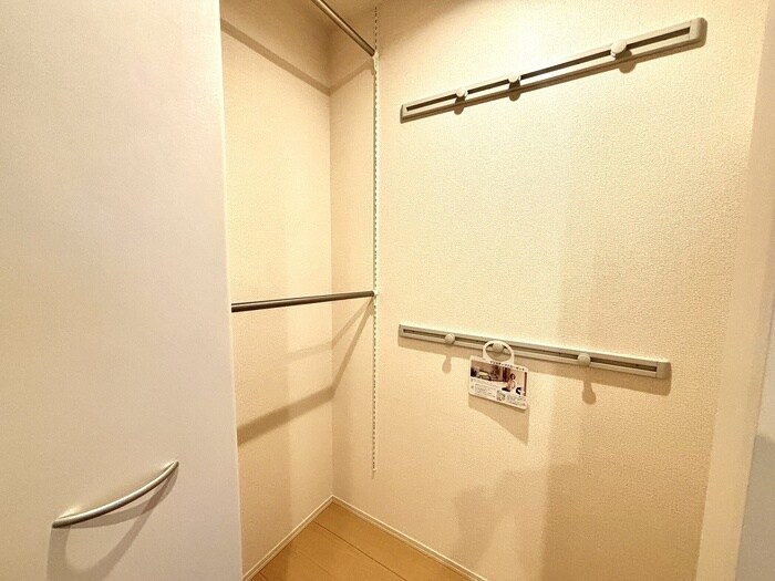 物件内観写真16　(収納)