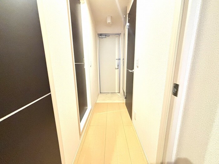 物件内観写真19　(廊下)