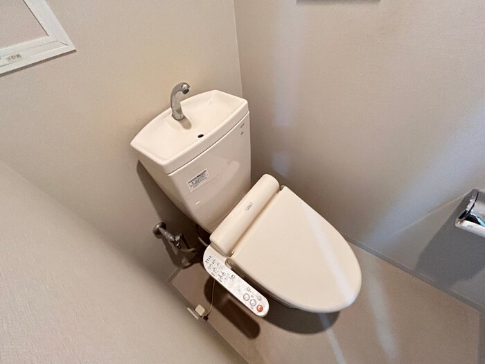 物件内観写真11　(トイレ)