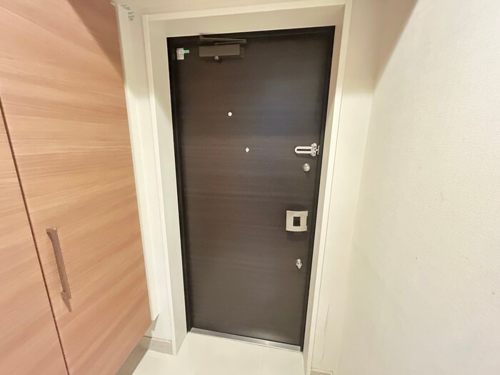 物件内観写真21　(玄関)
