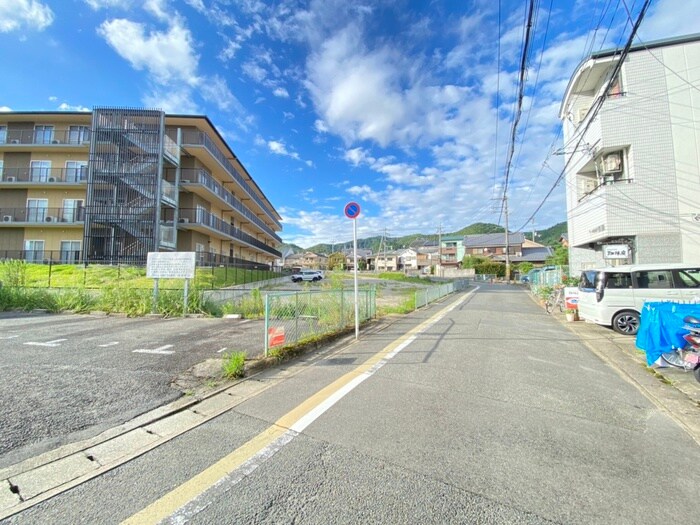 物件外観写真6　(周辺環境)