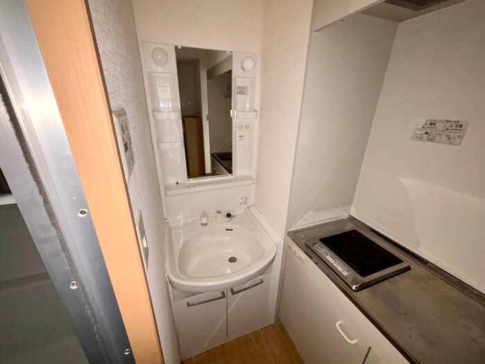 物件内観写真11　(洗面)