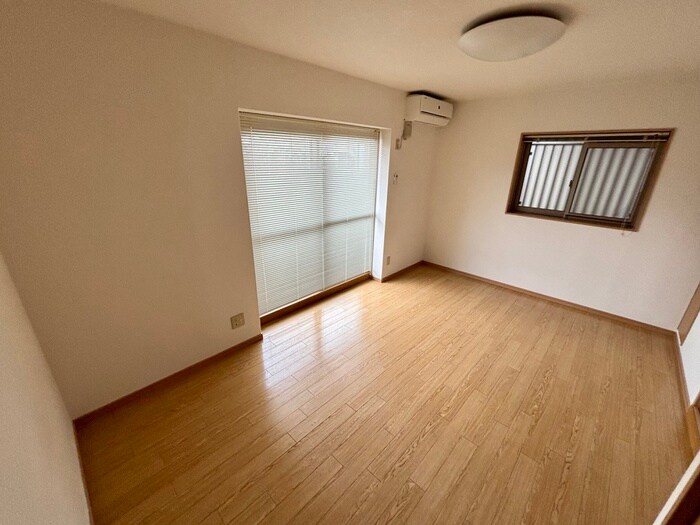 物件内観写真16　(居室)