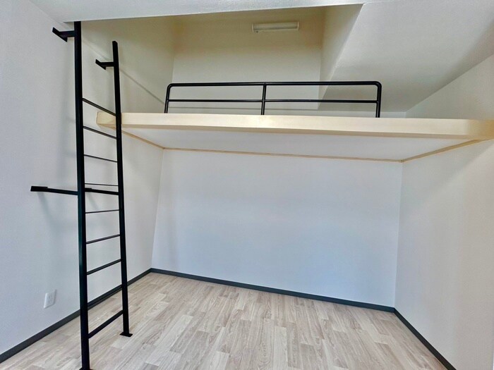 物件内観写真16　(ロフト)