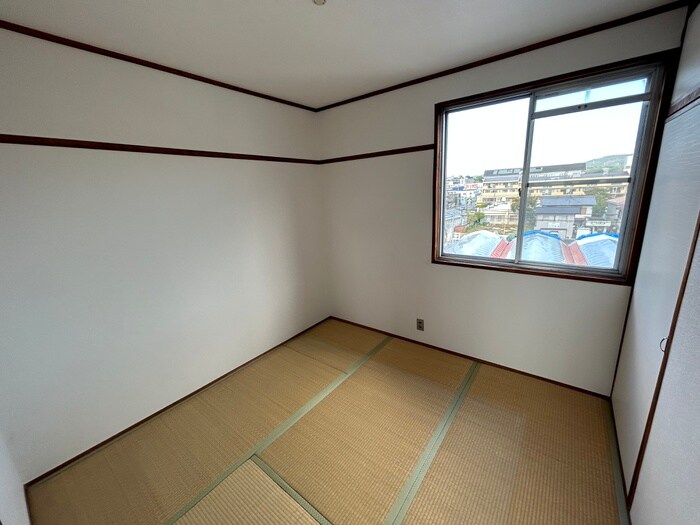 物件内観写真8　(居室)