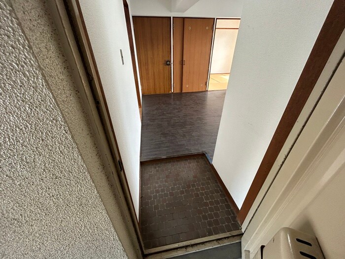 物件内観写真22　(玄関)