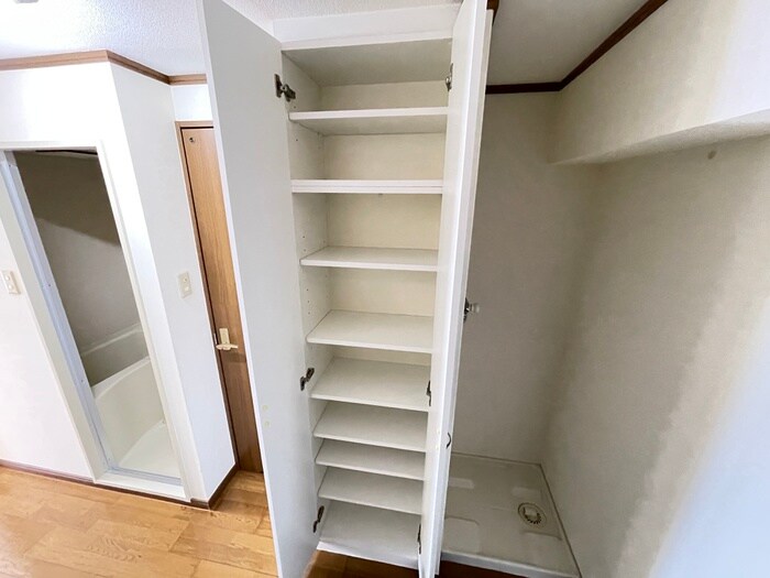 物件内観写真14　(収納)
