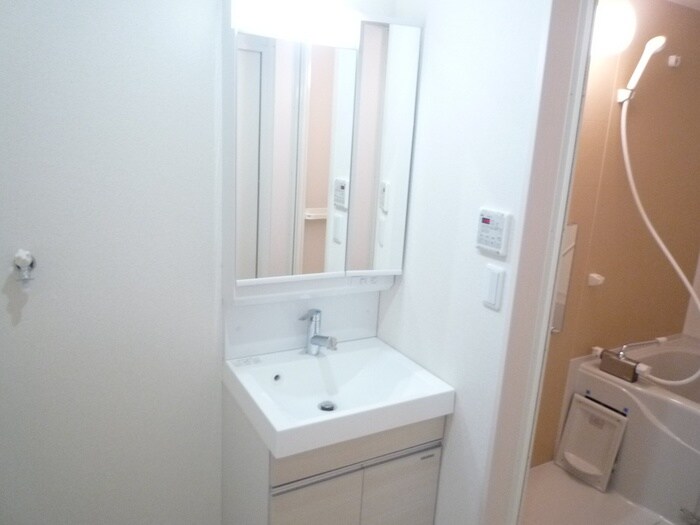 物件内観写真12　(洗面)