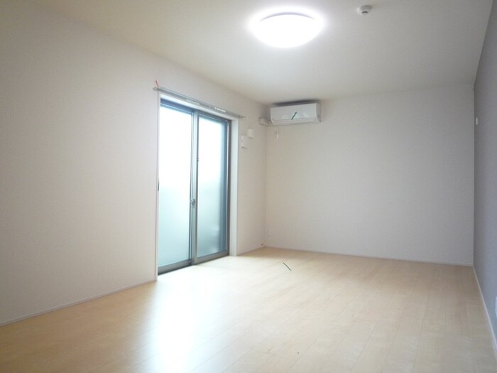 物件内観写真19　(室内からの展望)