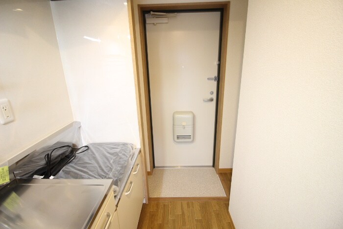 物件内観写真15　(玄関)