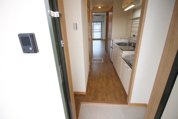 物件内観写真16　(廊下)