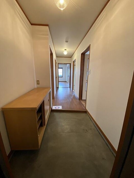 物件内観写真17　(玄関)