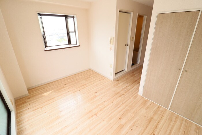 物件内観写真9　(居室)