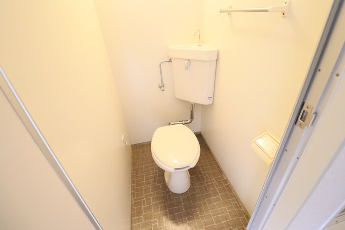 物件内観写真12　(トイレ)