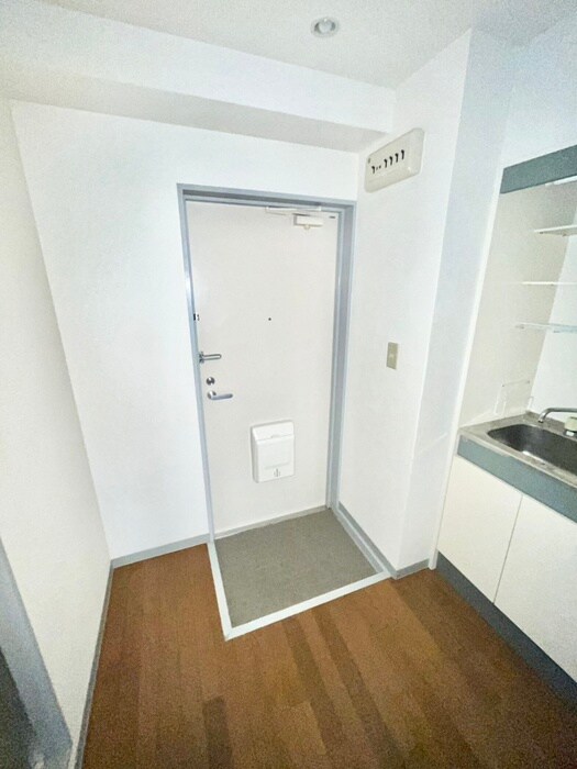 物件内観写真14　(玄関)