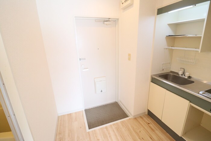 物件内観写真15　(玄関)