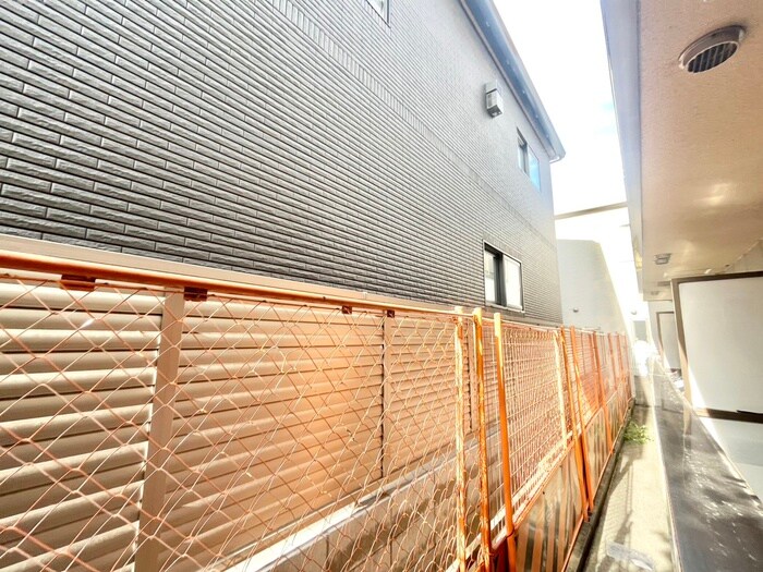 物件内観写真17　(室内からの展望)