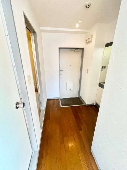 物件内観写真18　(廊下)