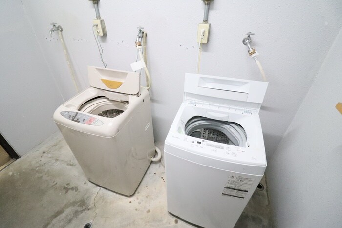 物件内観写真18　(洗濯機置場)