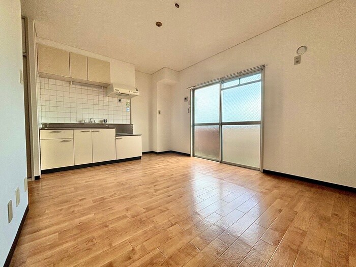 物件内観写真7　(居室)