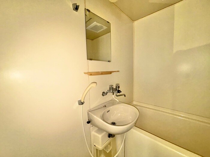 物件内観写真11　(洗面)