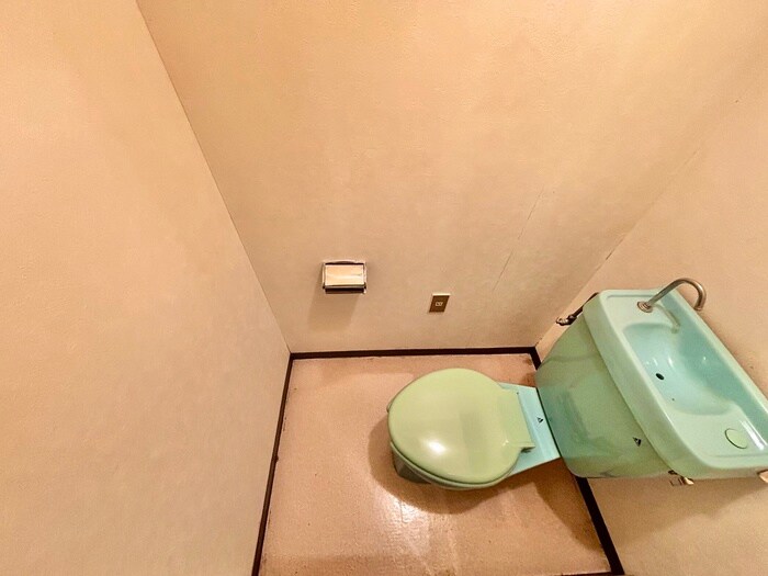 物件内観写真12　(トイレ)
