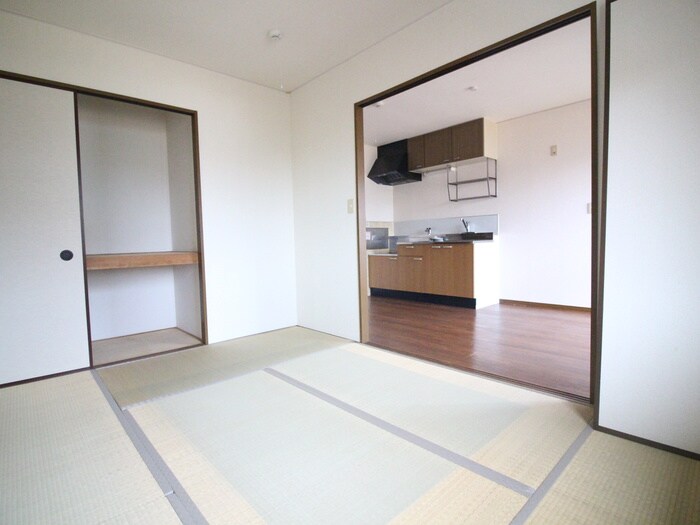 物件内観写真12　(居室)